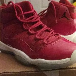 Size 5.5y Red Jordans